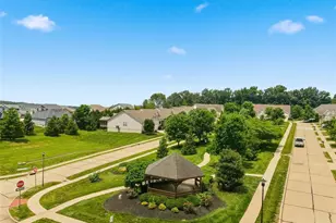 1427 Colonial Dr, Saint Charles, MO 63304 - Photo 8