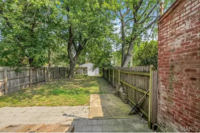 2618 Missouri Avenue, Saint Louis, MO 63118 - Photo 18