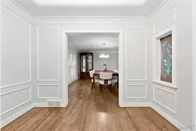 18 Country Aire Drive, Town and Country, MO 63131 - Photo 12