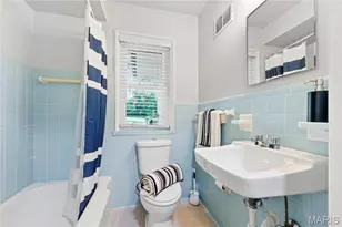 18 Country Aire Dr, Town and Country, MO 63131 - Photo 32