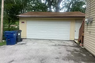 2580 Morningside Dr, Florissant, MO 63031 - Photo 2