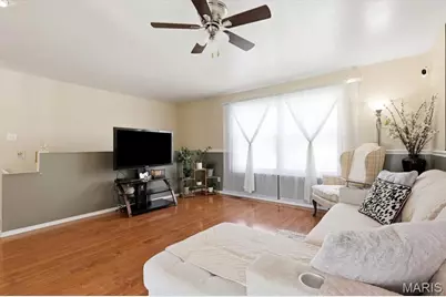 2381 Wesford Drive, Maryland Heights, MO 63043 - Photo 10