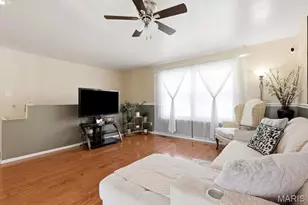 2381 Wesford Dr, Maryland Heights, MO 63043 - Photo 10