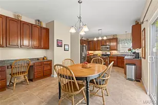 8034 Pinetop Dr, Saint Louis, MO 63129 - Photo 14