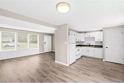 49 Marquette, Florissant, MO 63031 - Photo 8