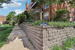 10367 Oxford Hill Dr, Saint Louis, MO 63146 - Photo 2