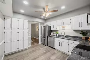 590 Sarah Ln, Saint Louis, MO 63141 - Photo 6