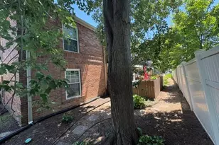 4277 Forest De Ville Dr, Unincorporated, MO 63129 - Photo 2