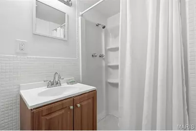 1 Louise Court, Florissant, MO 63031 - Photo 16