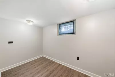 1 Louise Court, Florissant, MO 63031 - Photo 24