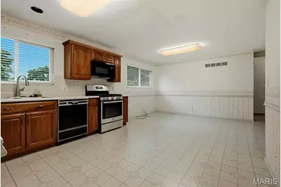 957 Active Drive, Saint Louis, MO 63146 - Photo 6