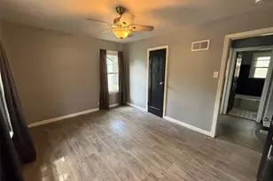 9647 Margo Ann Ln, Saint Ann, MO 63134 - Photo 6