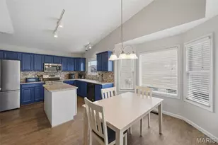 404 Shady River Dr, O'Fallon, MO 63366 - Photo 12