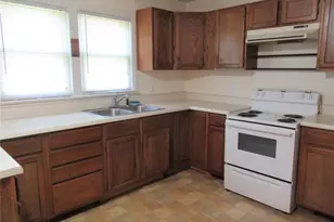 403 Marvin St, Cuba, MO 65453 - Photo 10