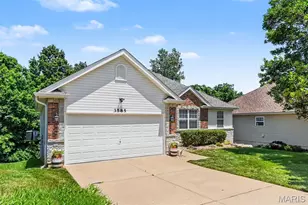 3585 Lakeview Heights Dr, Saint Louis, MO 63129 - Photo 2