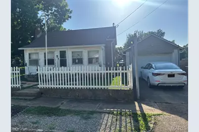 505 S Vandervoot Street, Desloge, MO 63601 - Photo 2