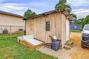 505 S Vandervoot St, Desloge, MO 63601 - Photo 2