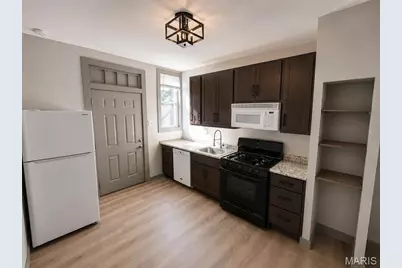 4140 Virginia Avenue, Saint Louis, MO 63118 - Photo 2