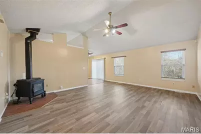 1203 Advance Drive, Florissant, MO 63031 - Photo 12
