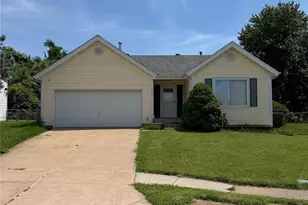 1203 Advance Dr, Florissant, MO 63031 - Photo 1