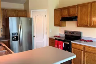 1203 Advance Dr, Florissant, MO 63031 - Photo 2