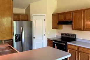 1203 Advance Dr, Florissant, MO 63031 - Photo 4
