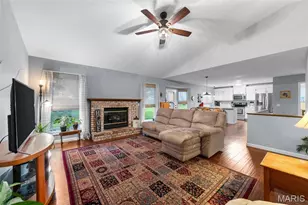7228 Picasso Dr, Dardenne Prairie, MO 63368 - Photo 6