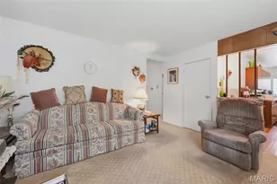 2702 Chatham Dr, Maryland Heights, MO 63043 - Photo 12
