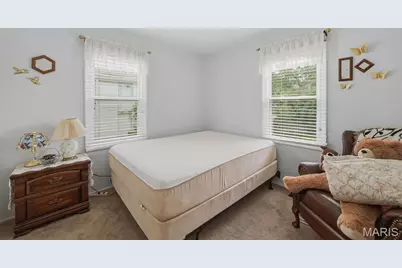 2702 Chatham Drive, Maryland Heights, MO 63043 - Photo 22