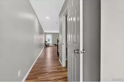 20 Country Heights Court, Lake Saint Louis, MO 63367 - Photo 2