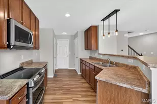 20 Country Heights Ct, Lake Saint Louis, MO 63367 - Photo 14