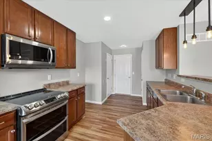 20 Country Heights Ct, Lake Saint Louis, MO 63367 - Photo 16