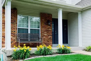1131 Harwood Rd, Des Peres, MO 63131 - Photo 2
