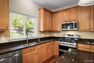 1131 Harwood Rd, Des Peres, MO 63131 - Photo 24