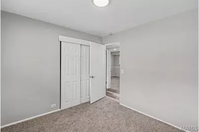 32 Queen Ann Drive, Hazelwood, MO 63042 - Photo 12