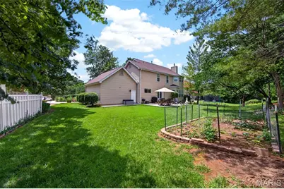255 Towers Creek Place, Saint Charles, MO 63304 - Photo 48