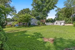 7719 Elton St, Affton, MO 63123 - Photo 16