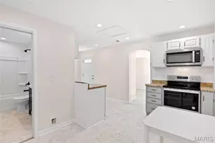 7719 Elton St, Affton, MO 63123 - Photo 10