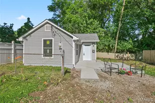 7719 Elton St, Affton, MO 63123 - Photo 2