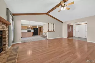 918 Blake Ct, Saint Peters, MO 63376 - Photo 8