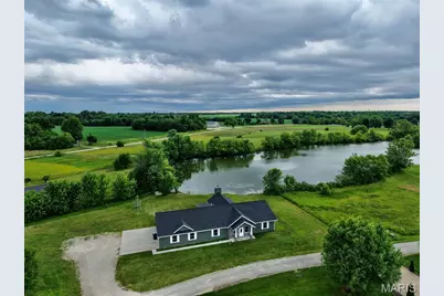 11120 Lakeshore, Hannibal, MO 63401 - Photo 1