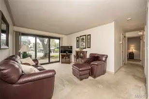 1090 Mersey Bend Dr, Saint Louis, MO 63129 - Photo 4