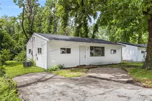 121 Cady Dr, Calverton Park, MO 63135 - Photo 2