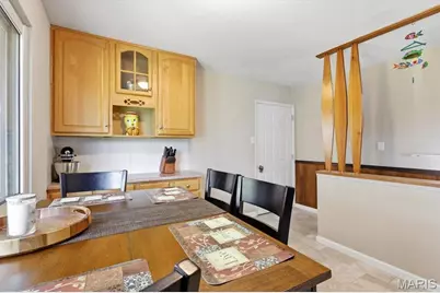 12428 Bernie Lane, Maryland Heights, MO 63043 - Photo 14