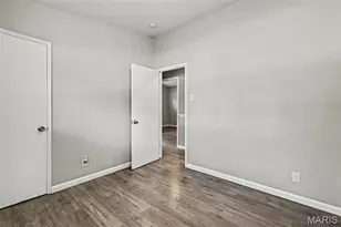 435 St Edward Ln, Florissant, MO 63033 - Photo 6