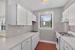 4515 Maryland Ave, Saint Louis, MO 63108 - Photo 10