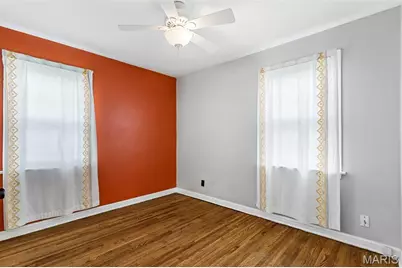 7328 Parkwood Drive, Saint Louis, MO 63116 - Photo 10