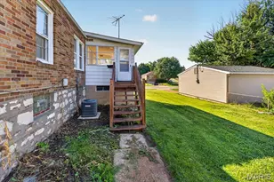 633 Landor Ct, Saint Louis, MO 63125 - Photo 46