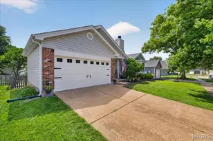 1510 Morning Sun Dr, Ballwin, MO 63021 - Photo 2
