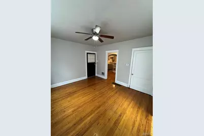 4048 Giles Avenue, Saint Louis, MO 63116 - Photo 2